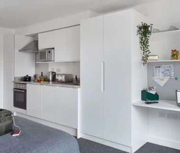 Classic Shared Apartment - Photo 5