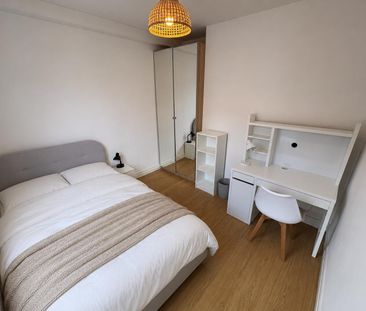 4 bedroom terraced house to rent - Photo 4