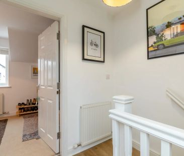 Gladstone Court, Hawarden, CH5 - Photo 1