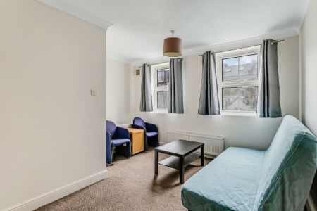 1 Bedroom Flat To Let - Photo 3