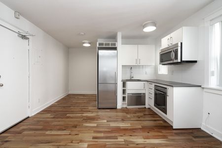 54 Maitland Street - Photo 2