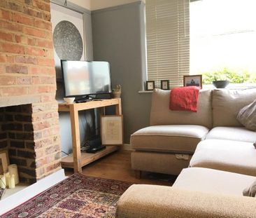 3 bedroom semi-detached house to rent - Photo 2