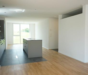 moderne 4.5-Zimmerwohnung in ländlicher, idyllischer Umgebung - Photo 1