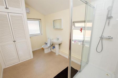 4 bedroom house to rent - Photo 5