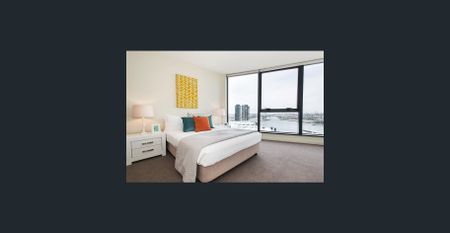 FULLY FURNISHED 2 BEDROOM WITH SENSATIONAL WATERVIEWS! - Photo 4