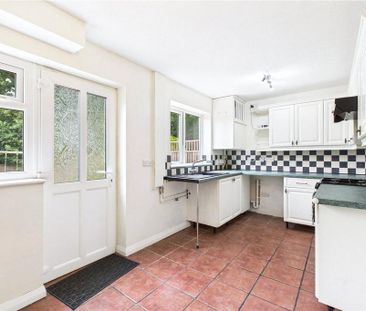 3 bedroom end of terrace house to rent - Photo 5