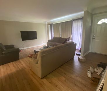 146 Village Road - Photo 4