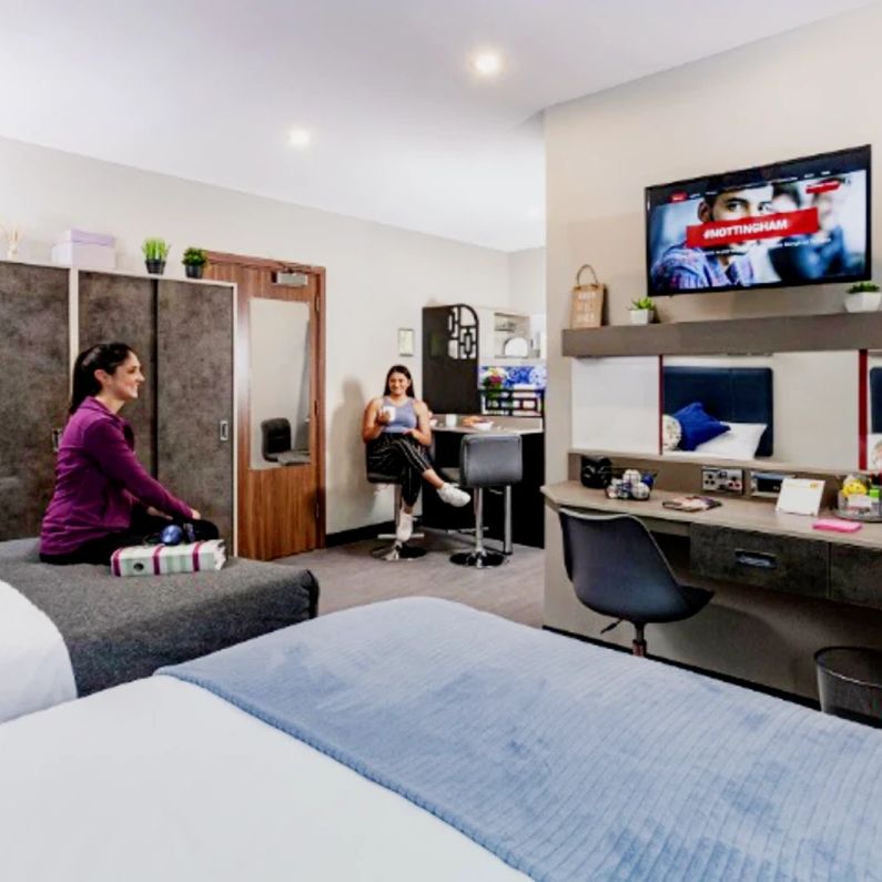 Gold Studio - Photo 1