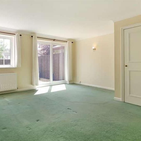 Tamar Way, Tangmere, PO20 - Photo 1