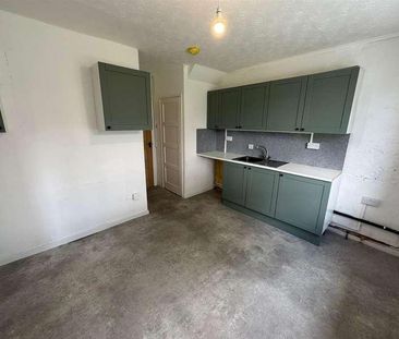 Fairhaven Green, Bradford, BD10 - Photo 2