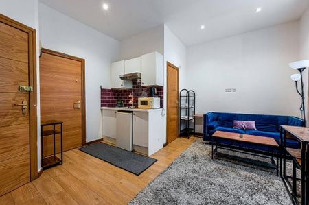 1 bedroom flat to rent - Photo 3