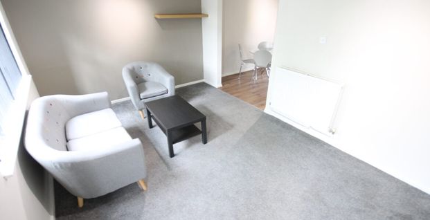 Woodsley Green, Hyde Park, Leeds, LS6 1SD - Photo 1