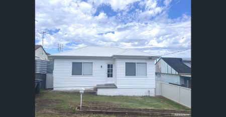 Freshly Renovated Beauty! - Photo 4