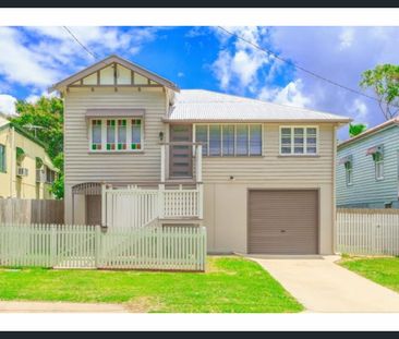 SPACIOUS & STYLISH FAMILY HOME IN THE HEART OF WANDAL - Photo 5