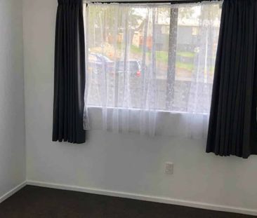 Ready and Waiting - Photo 2