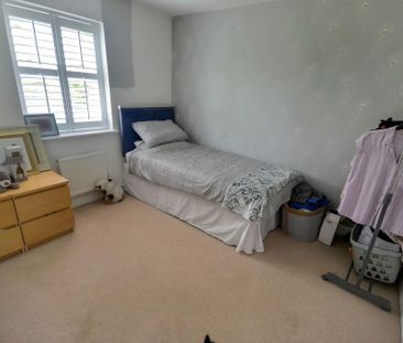 3 bedroom semi-detached house to rent - Photo 5