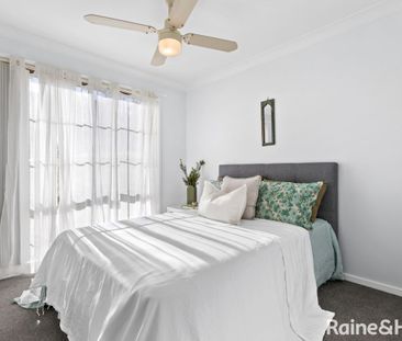 Three-bedroom home just minutes from the Beach - Photo 5