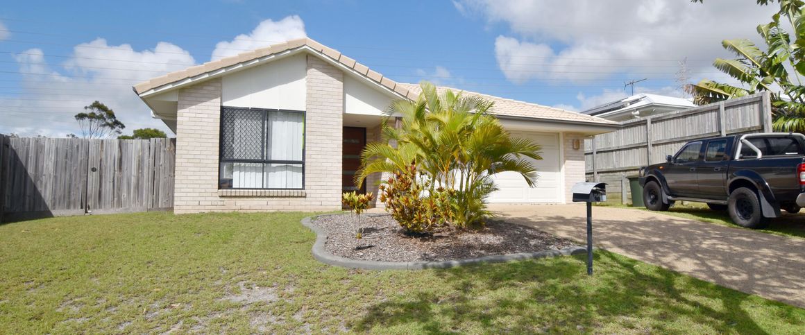 FAMILY HOME ON LARGE BLOCK IN LITTLE CREEK - Photo 1