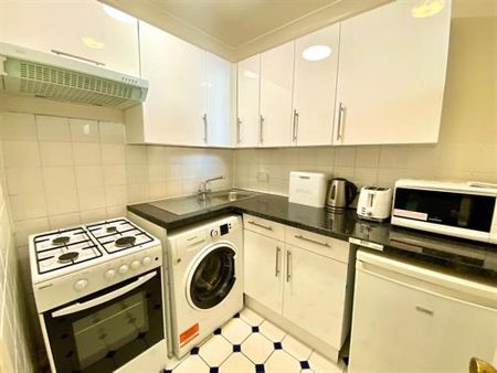 2 Bed Flat, Queen's Gate, SW7 - Photo 5