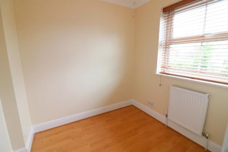 3 Bedroom Detached To Rent - Photo 4