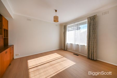 Spacious Family Living in the GWSC Zone (STSA) - Renovated & Ready to Enjoy! - Photo 5