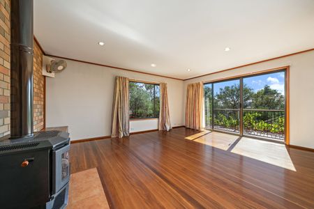 Charming Countryside Living - Photo 5