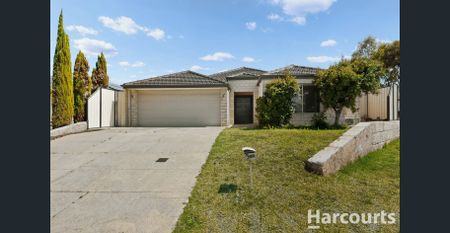 Beautiful 4-Bed Home in Sought-After Somerly Estate - Photo 2