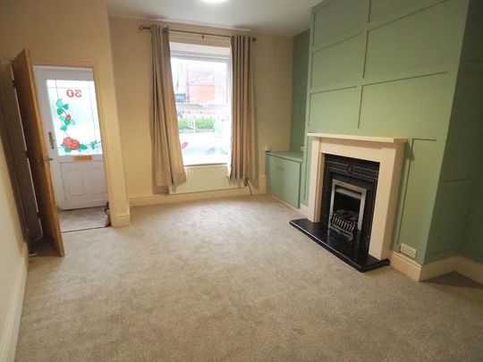 2 bedroom end of terrace house to rent - Photo 1