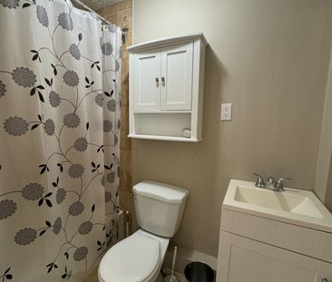 For Lease - 72 BARRETTE Street Unit# 3, Vanier and Kingsview Park, ... - Photo 1