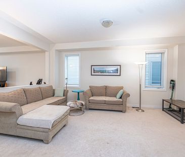 For Lease - 36 Sasco Way, Essa, Ontario - Photo 3