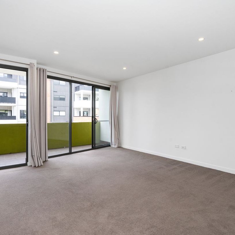 Contemporary 1-Bedroom Residence in Prime Belmont Location - Photo 1