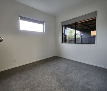 Local, Convenient, Easy! - Photo 6