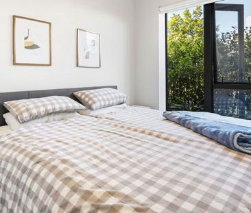 Modern Ground-Floor Apartment with Dual Access - Photo 1