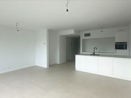 Modern appartement met 2 slaapkamers, groot terras & autostaanplaats in Lint! - Foto 4