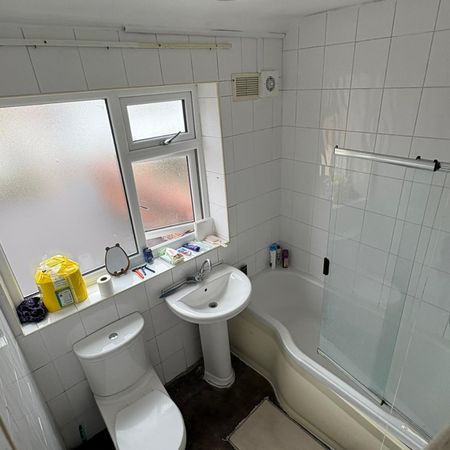 Room in a Shared House, The Mount, CV3 - Photo 3