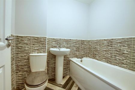 3 bedroom house to rent - Photo 4