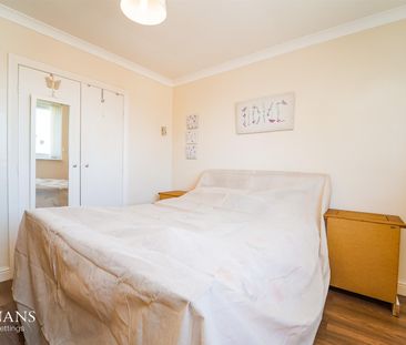 Bolton Road, Swinton, Manchester - Photo 2