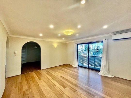 Beautifully Renovated Two-Bedroom Unit! - Photo 1