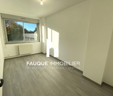 Location Appartement 4 pièces 79m² VALENCE 26000 - Photo 2