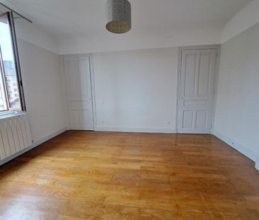 Location Appartement 6 pièces 76m² CHAMBERY 73000 - Photo 3