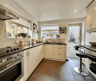 3 bedroom detached house to rent - Photo 2