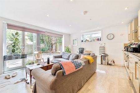 Avenue Road, N15, London - Photo 4