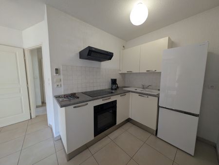 Location Appartement 2 pièces 39m² ST CHAMAS 13250 - Photo 5