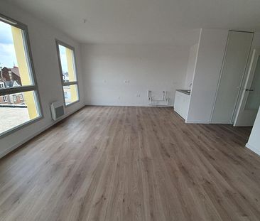 location Appartement T3 DE 65.83m² À LILLE - Photo 2