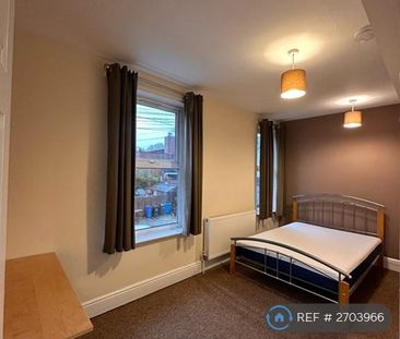 1 bedroom in a house share to rent - Photo 4