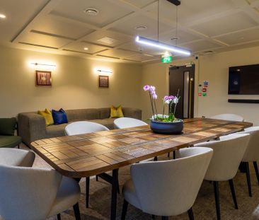 3 bedroom flat to rent - Photo 5