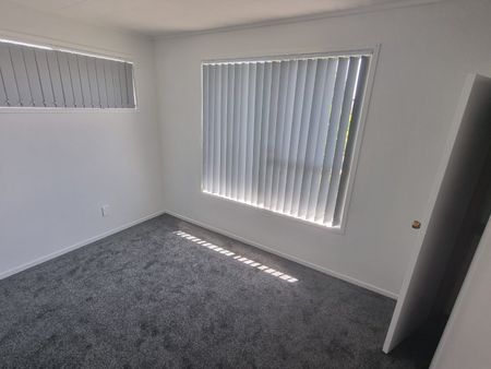 Newly Renovated to a high standard - Photo 3