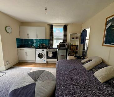 Studio to rent - Photo 5