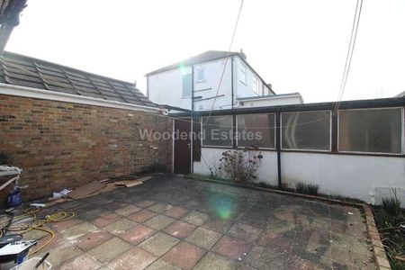 Southall, UB1 - Photo 2