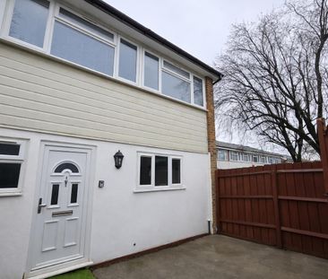 Dovedale Close, Harefield, Uxbridge UB9, London - Photo 5